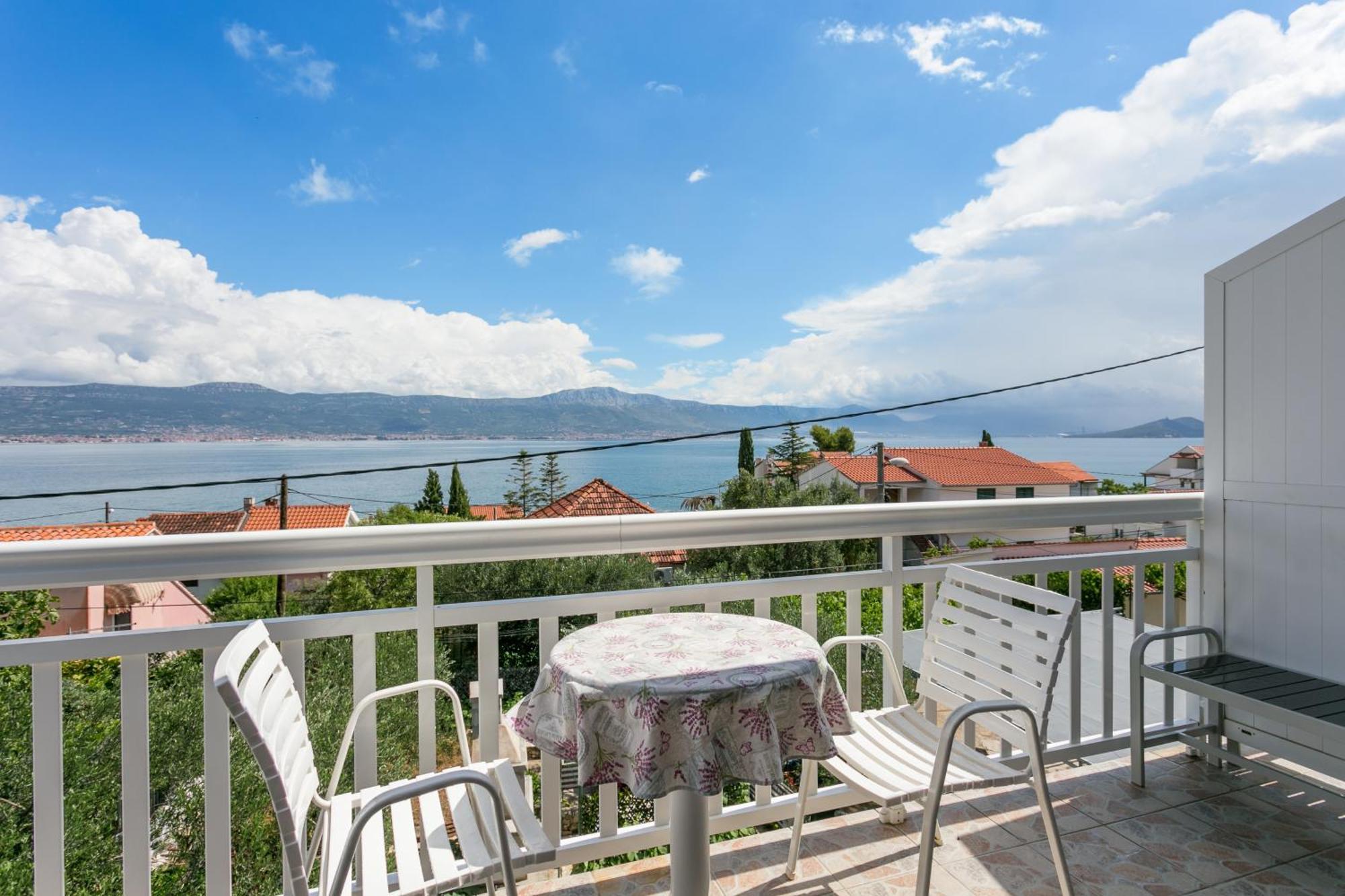 Apartments By The Sea Slatine, Ciovo - 6000 Exteriér fotografie
